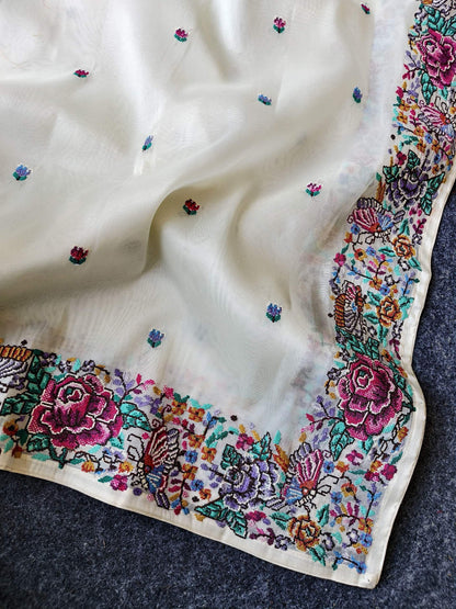 Mameraa Sarees Pure White Tissue Viscose Fabric Saree With Flower Design-White