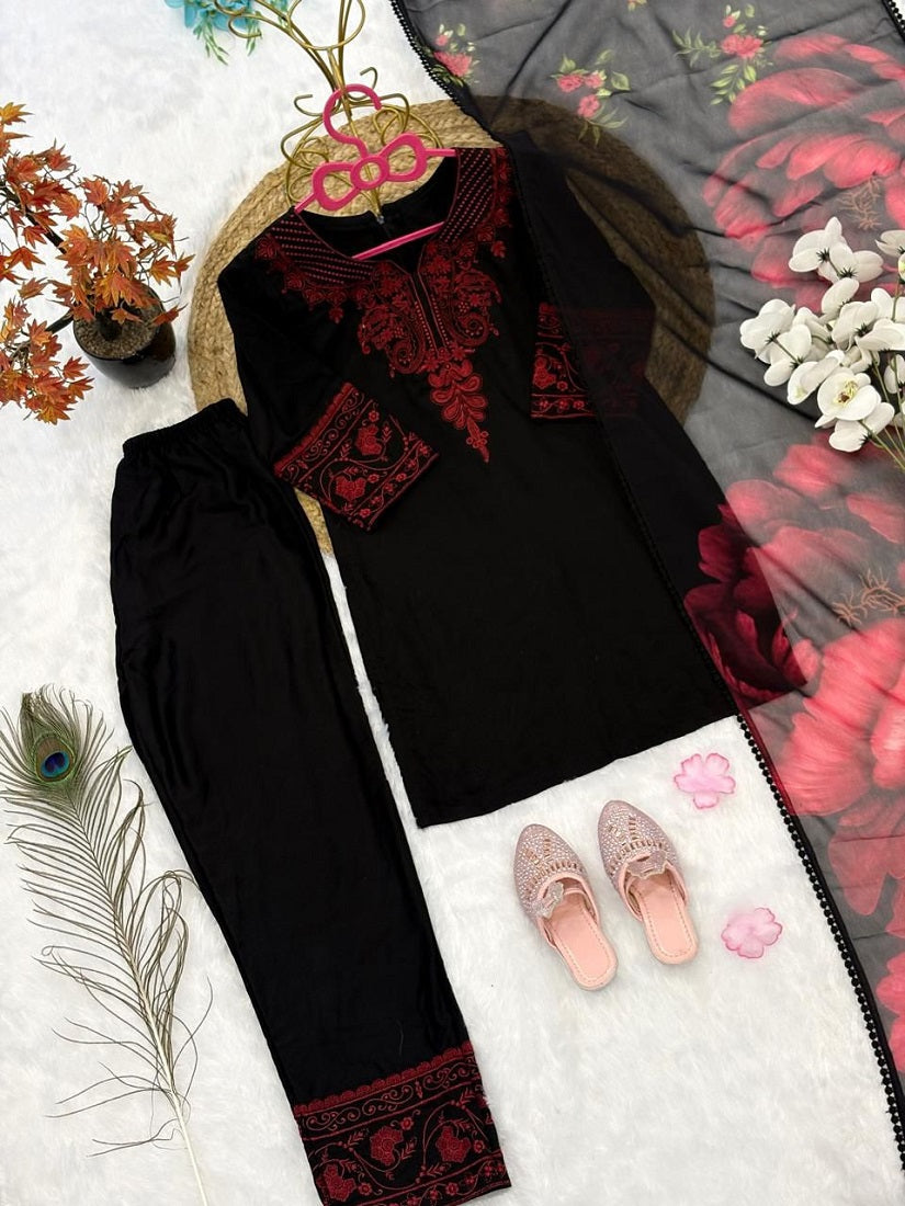 Evanik Premium Kids Black Silk-Blend Kurta Set with Maroon Embroidery Work and Dupatta