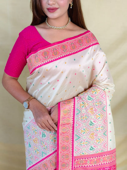 Mameraa Sarees Ivory Soft Silk Saree With Multi Thread Zari Contrast Border And Pallu-Ivory