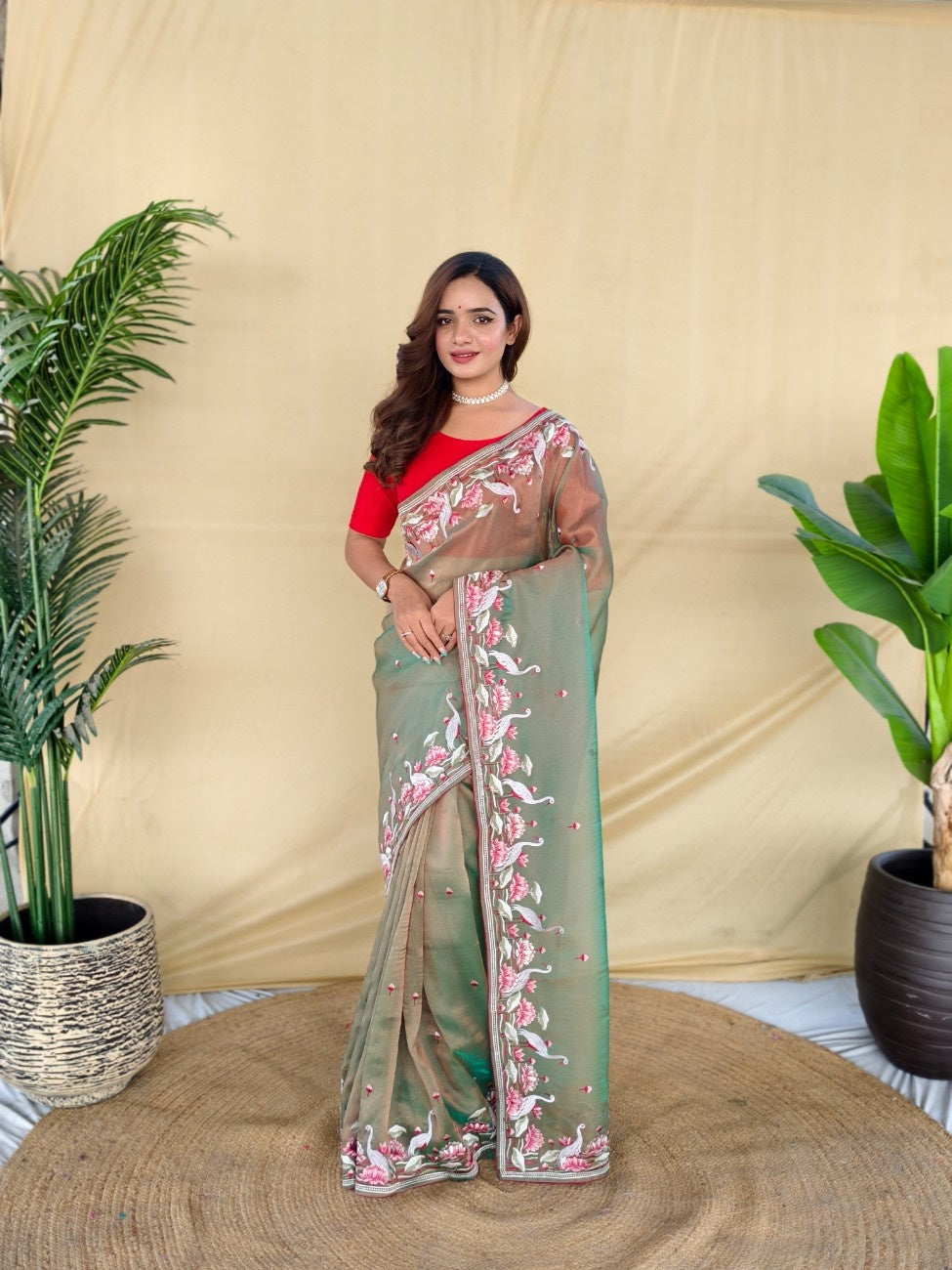 Mameraa Sarees Green Royal Gabbana Silk Saree Woven In A Shiny Dual-Tone Finish-Green