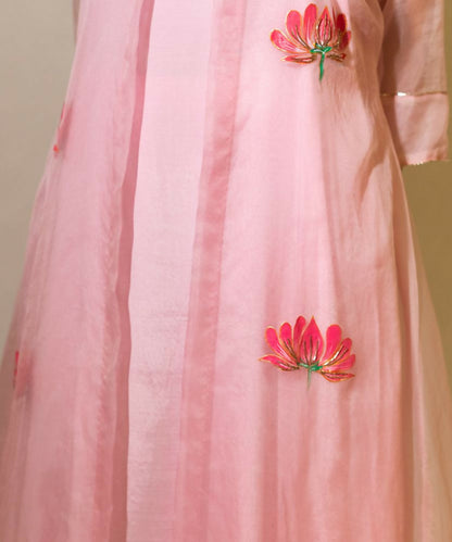 Timaraa Hand-Painted Rose Pink Organza Kurta Set With Lotus Motifs