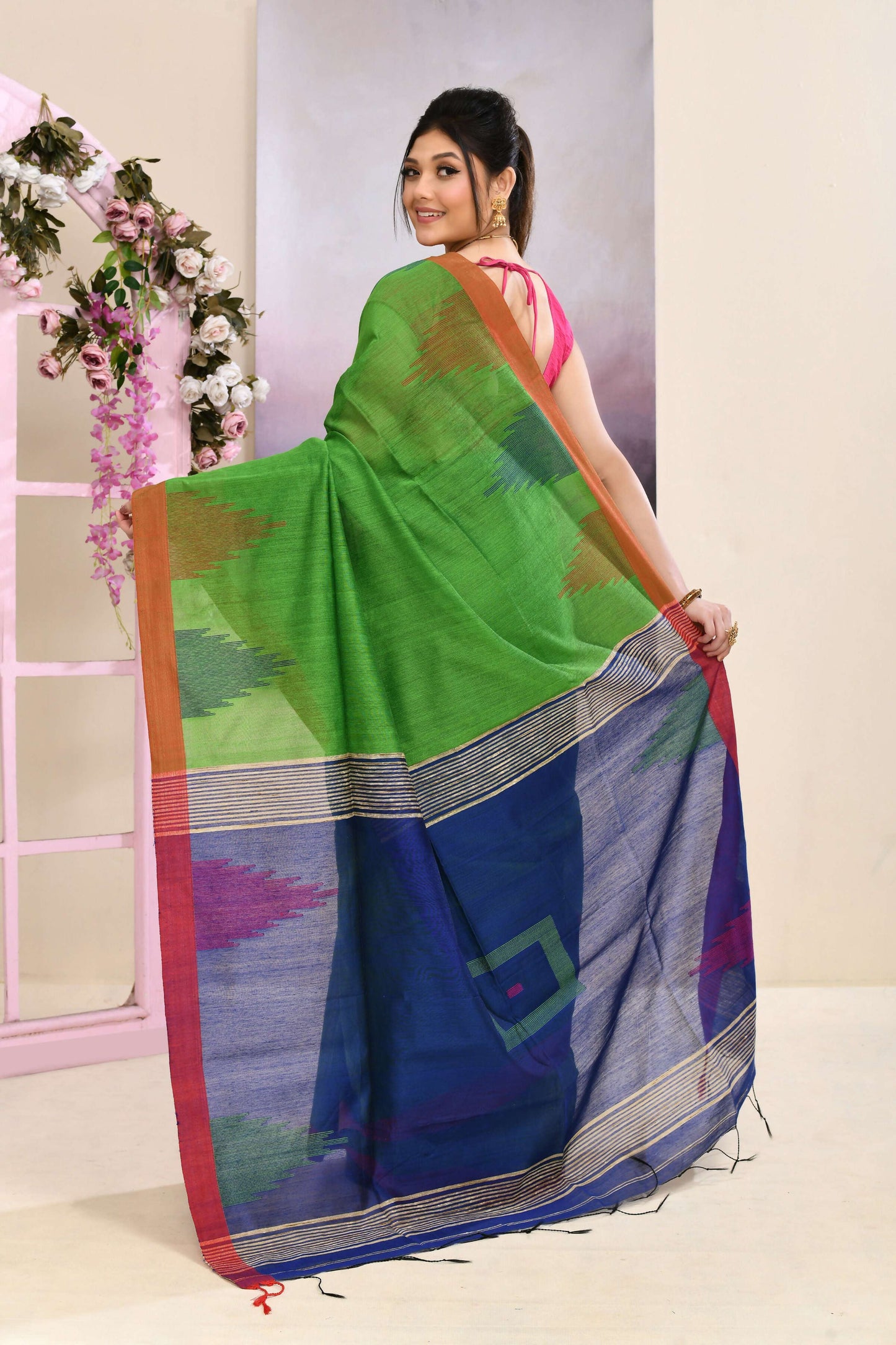 Piyari Fashion Women's Green Temple Border Embellished Cotton Blend Jamdani Saree