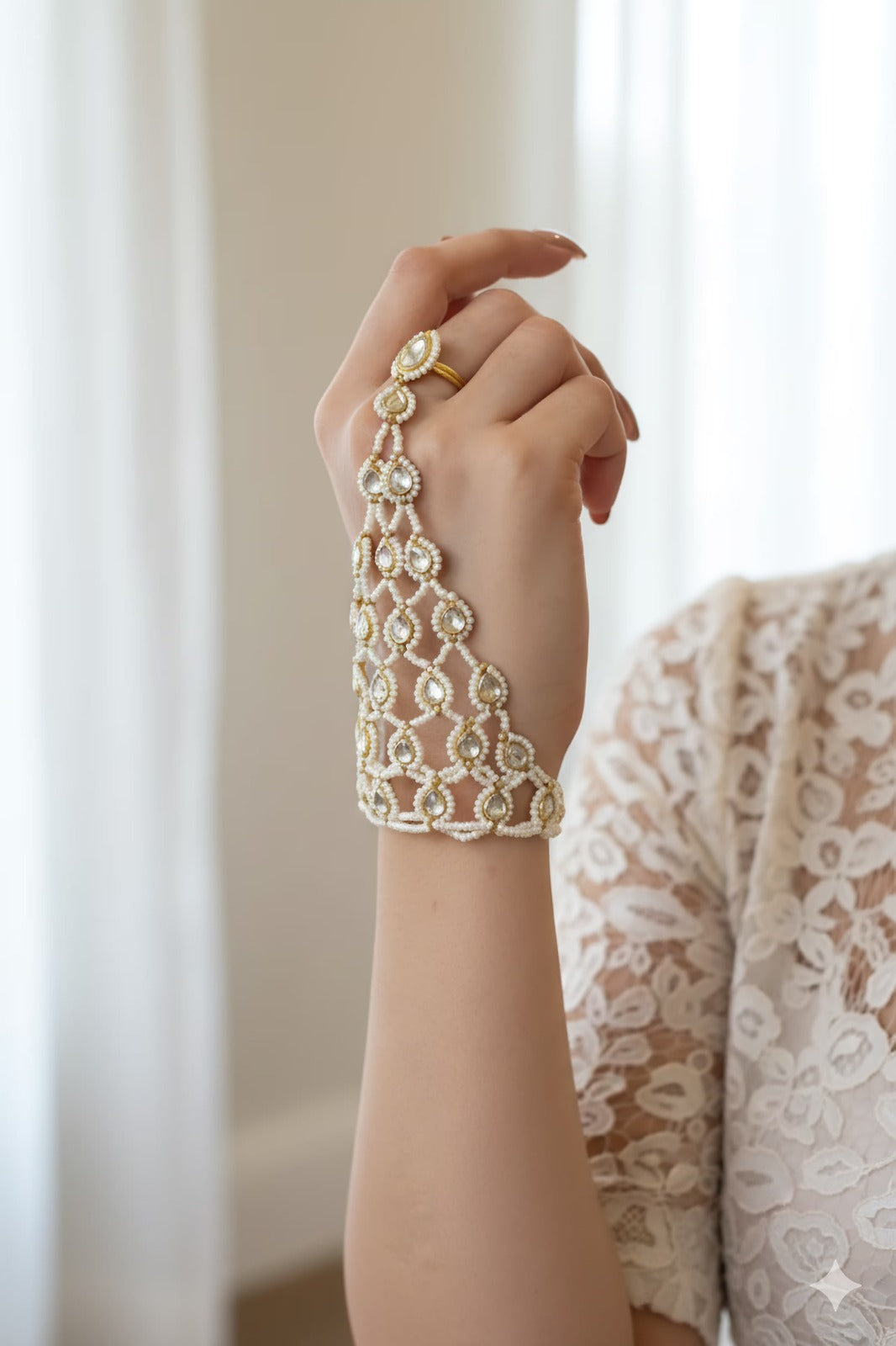 Ivory Aura Hathphool