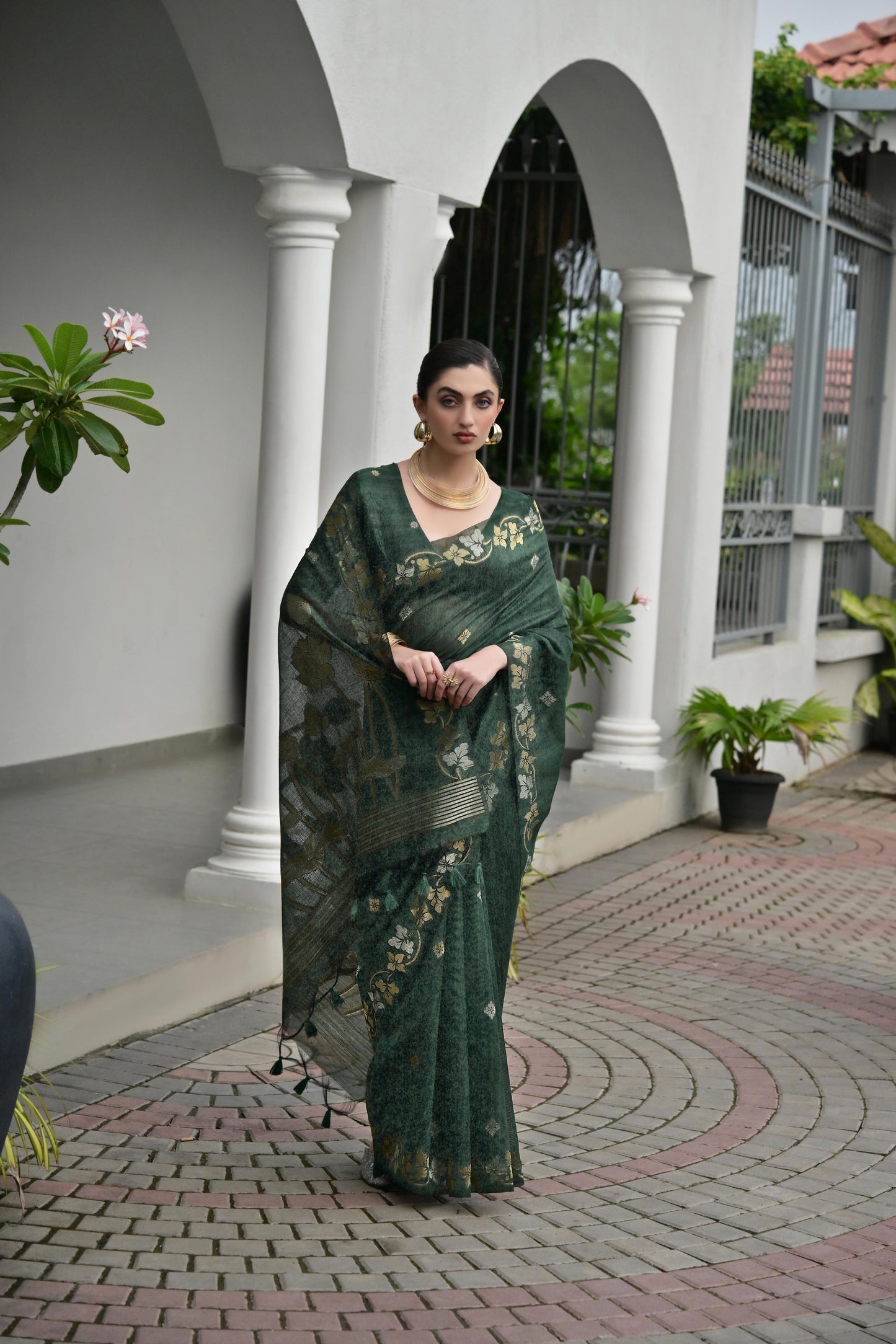 Jyoti Fashion Women's Bottle Green Soft Jute Linen Silk Zari Woven Saree with Blouse