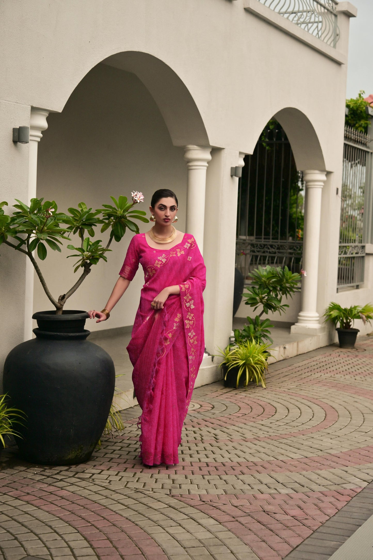 Jyoti Fashion Women's Pink Soft Jute Linen Silk Zari Woven Saree with Blouse