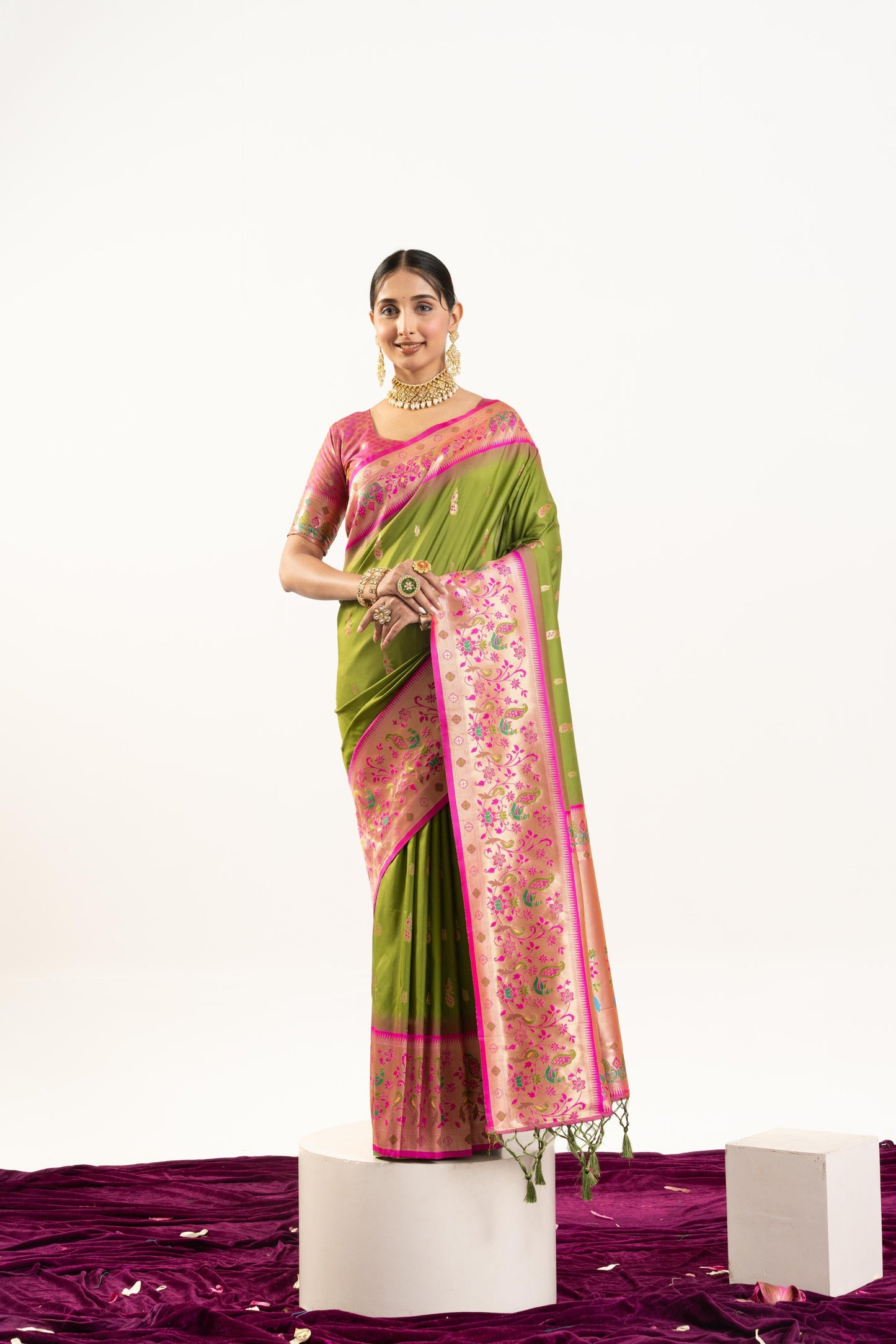 Jyoti Fashion Women's Mehendi Soft Banarasi Silk Zari Woven Saree with Blouse