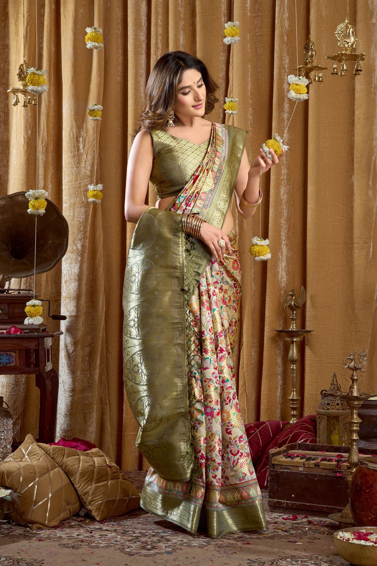 Jyoti Fashion Women's Green Banarasi Digital Cluster Print Saree with Blouse