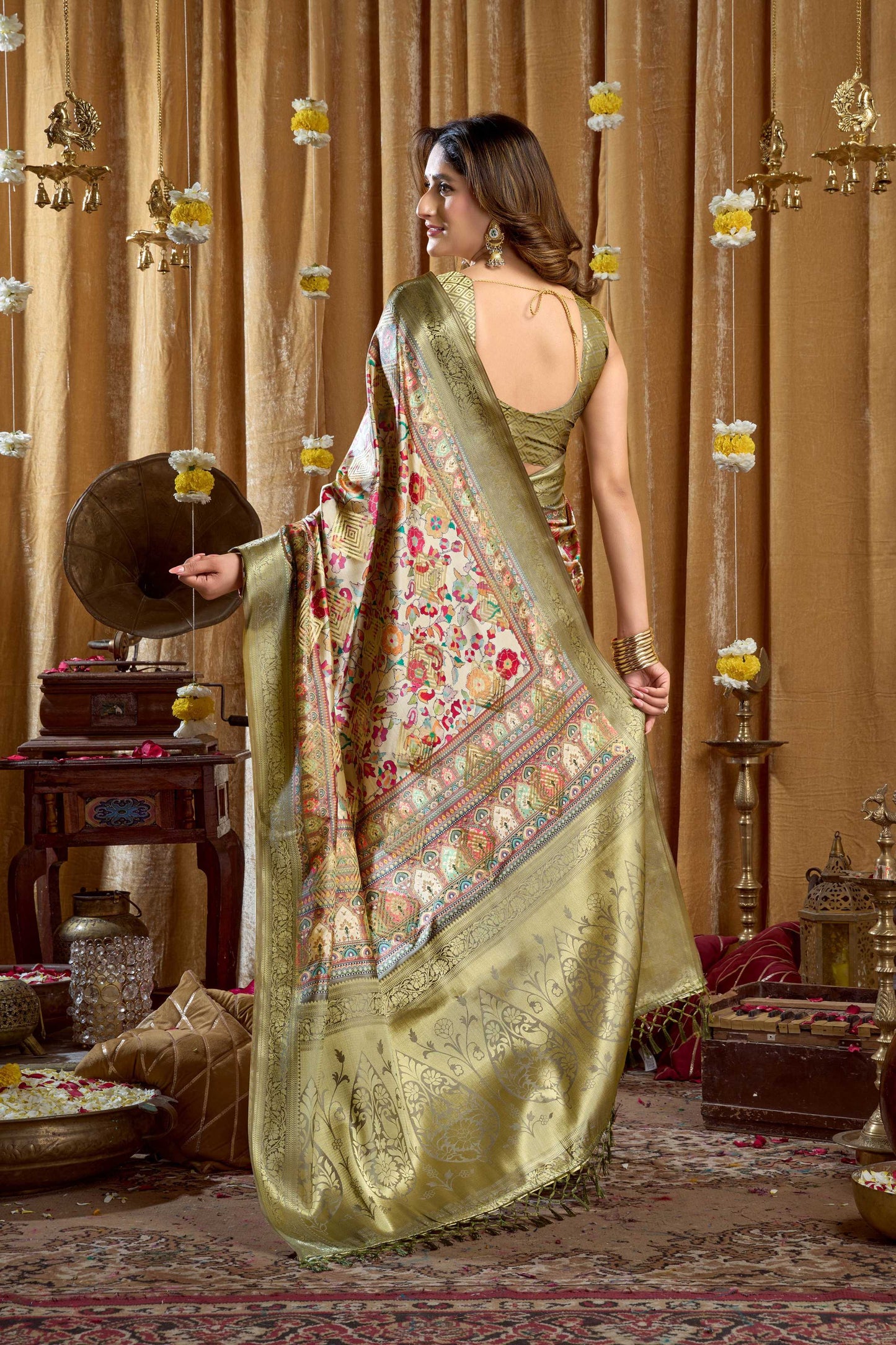 Jyoti Fashion Women's Green Banarasi Digital Cluster Print Saree with Blouse