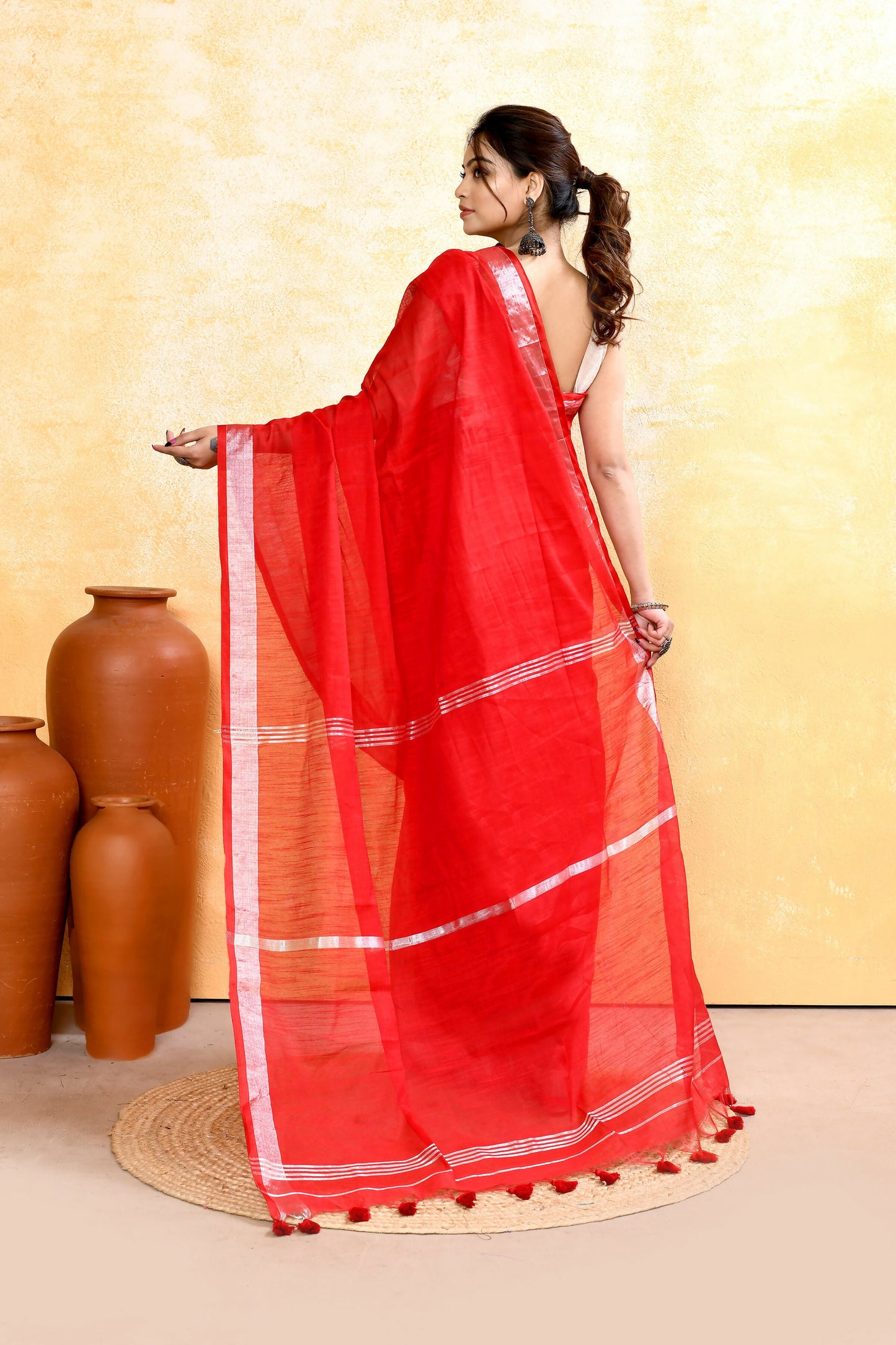 Piyari Fashion Women's Red Embellished Cotton Blend Zari Border Handloom Saree