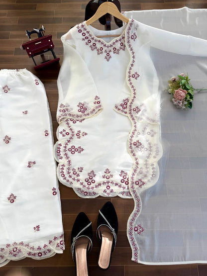 Prazu Fashion Off White Art Sillk Thead Work Designer Palazzo Suit