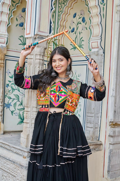 Teeya Creation Womens New Stylish Heavy Gamthi Work With Mirror Lace Work Black Gown Set