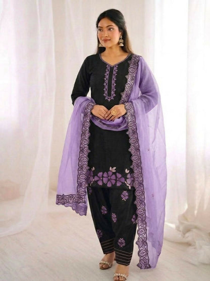 Teeya Creation Women's Fancy Stylish Heavy Embroidery Sequence Work With Rivet Moti Work Lavender Kurta Set