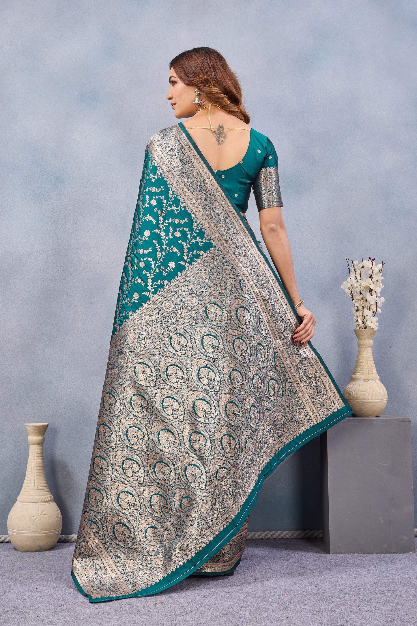 Divine International Trading Co Turuoise Soft Silk Blend Banarasi Jacuard Work Designer Party Wear Saree With Unstitched Blouse Piece
