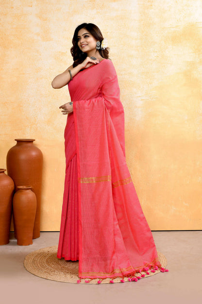 Piyari Fashion Women's Pink Embellished Cotton Blend Zari Check Handloom Saree