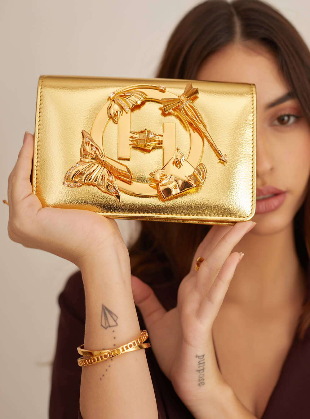 Metallic Sling Minaudiere Handbag In Cocktail Glaze