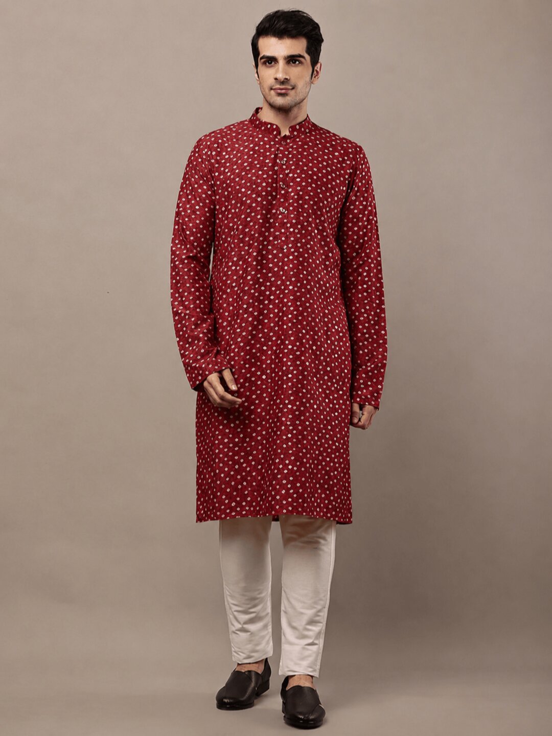 MULTI SHADES Mens Red Printed Kurta with Cream Pyjama & All-Over Ethnic Motifs Set With Cream Pyjama