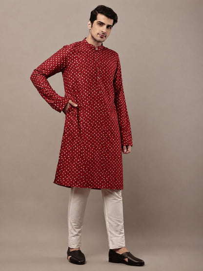 MULTI SHADES Mens Red Printed Kurta with Cream Pyjama & All-Over Ethnic Motifs Set With Cream Pyjama