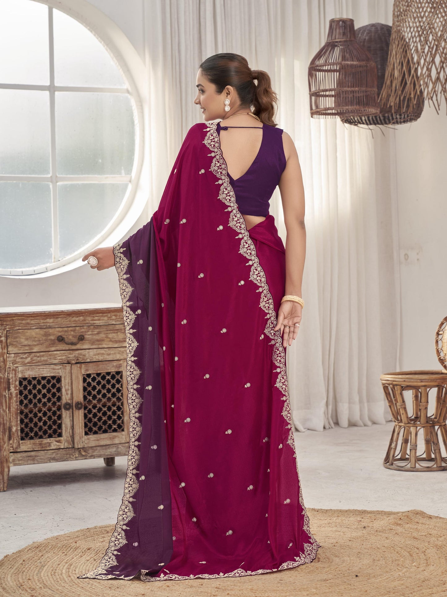 MANOHARI Georgette Embroidered Work Saree - Red