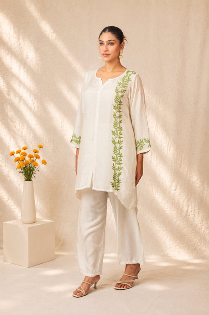 Gharana India Natural Muslin Green Leaf Pattern Short Kurta Set