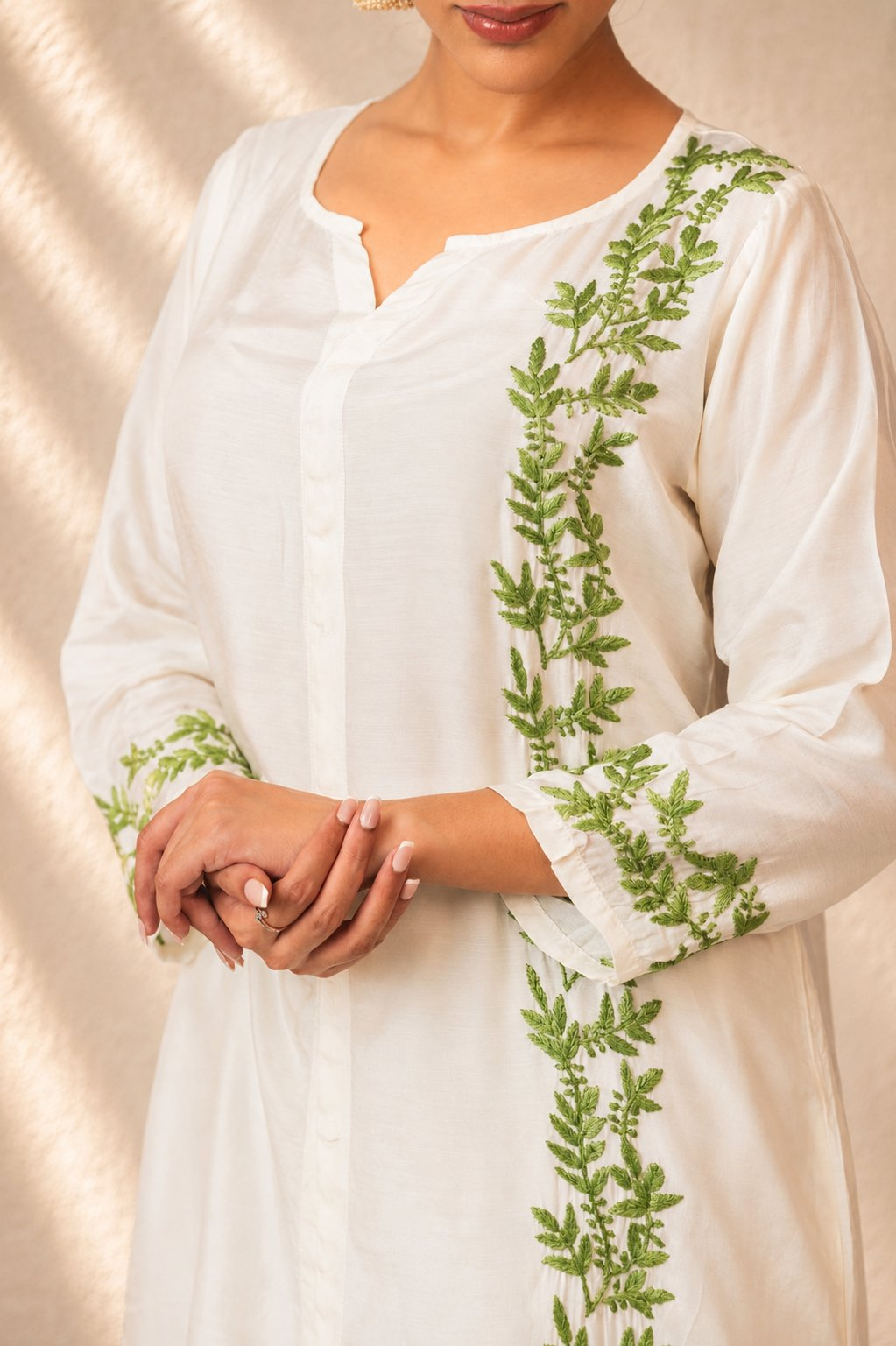 Gharana India Natural Muslin Green Leaf Pattern Short Kurta Set