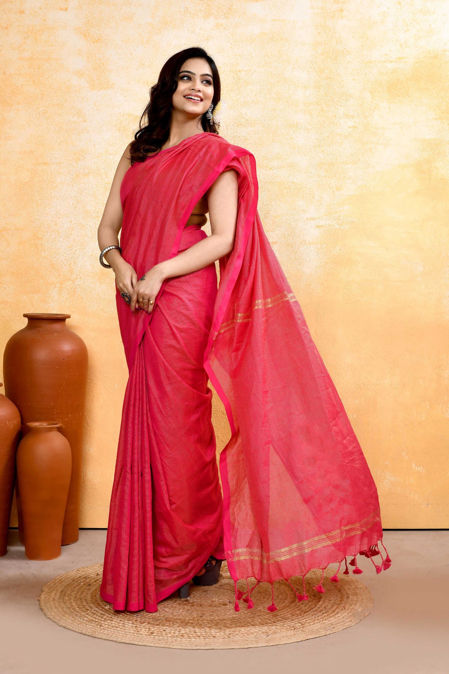 Piyari Fashion Women's Rani Pink Embellished Cotton Blend Zari Check Handloom Saree