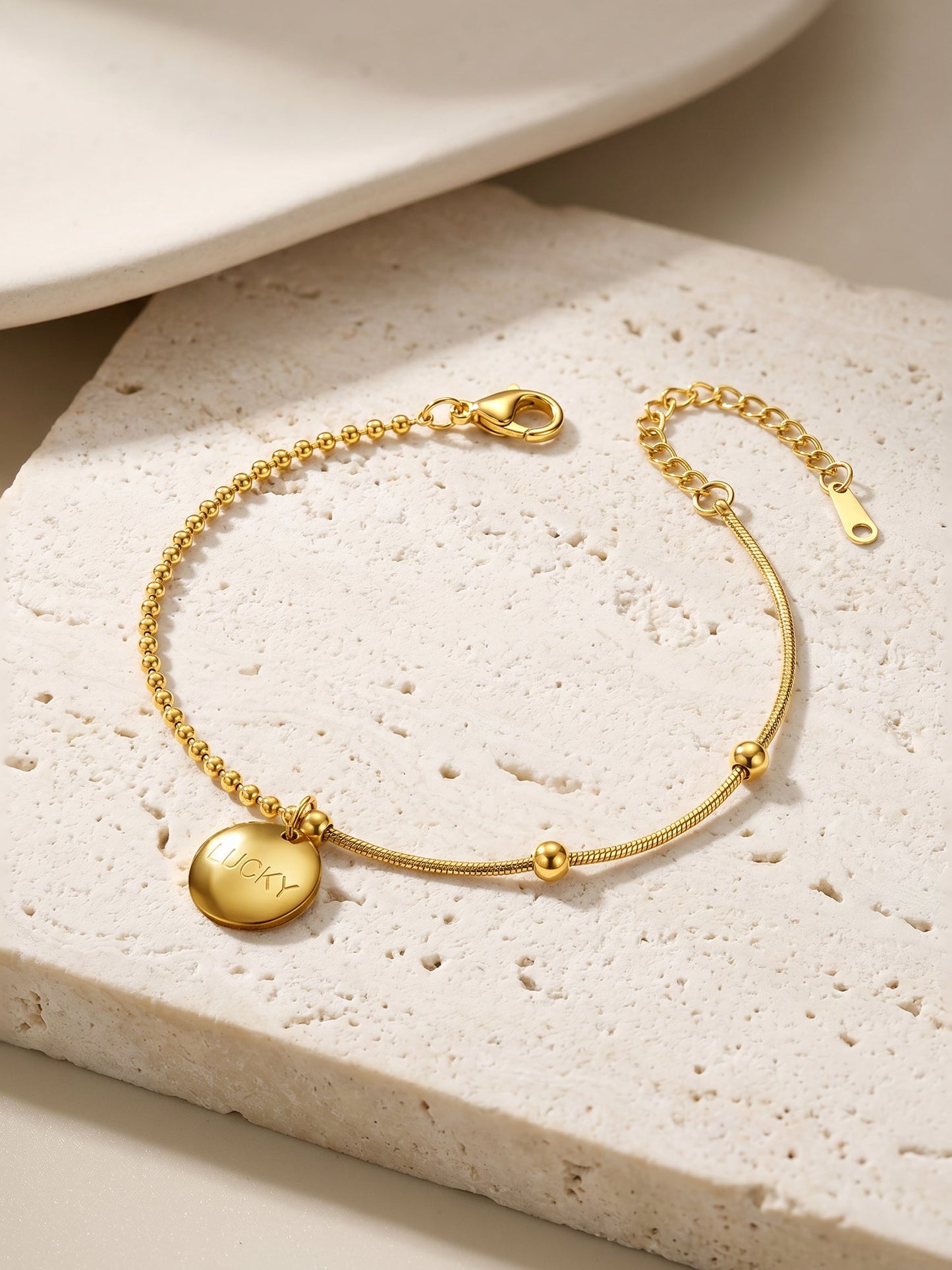 OnnMe by GIVA Lowkey Lucky Gold Plated Anklet