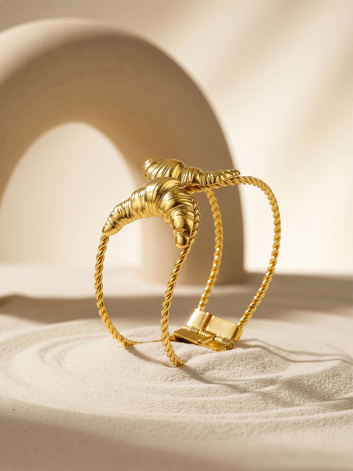 OnnMe by GIVA Shell Voltage Gold Plated Cuff Bracelet