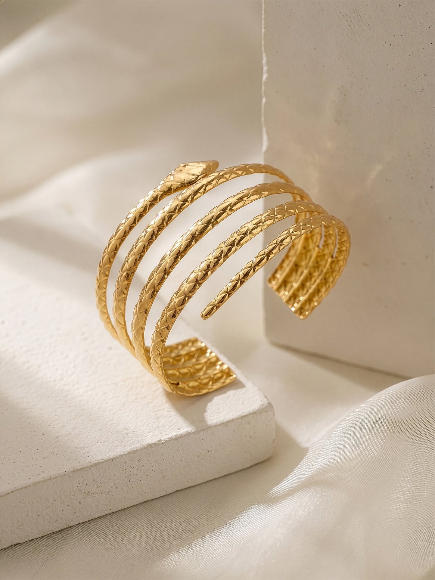 OnnMe by GIVA Viper Loop Gold Plated Cuff Bracelet