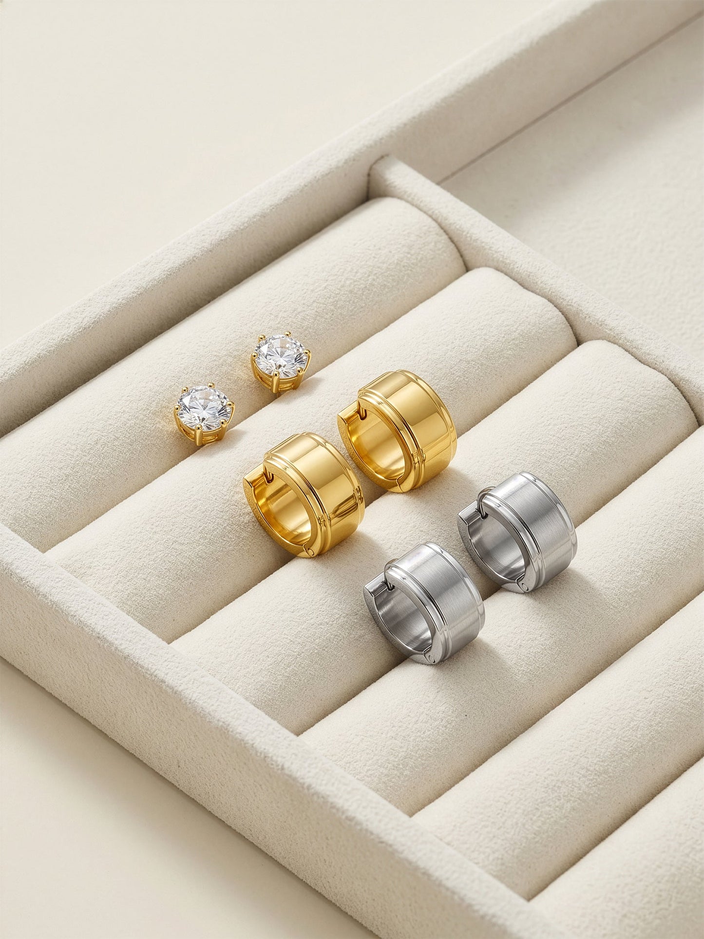 OnnMe by GIVA Split Static Demi Fine Huggie Earrings Set