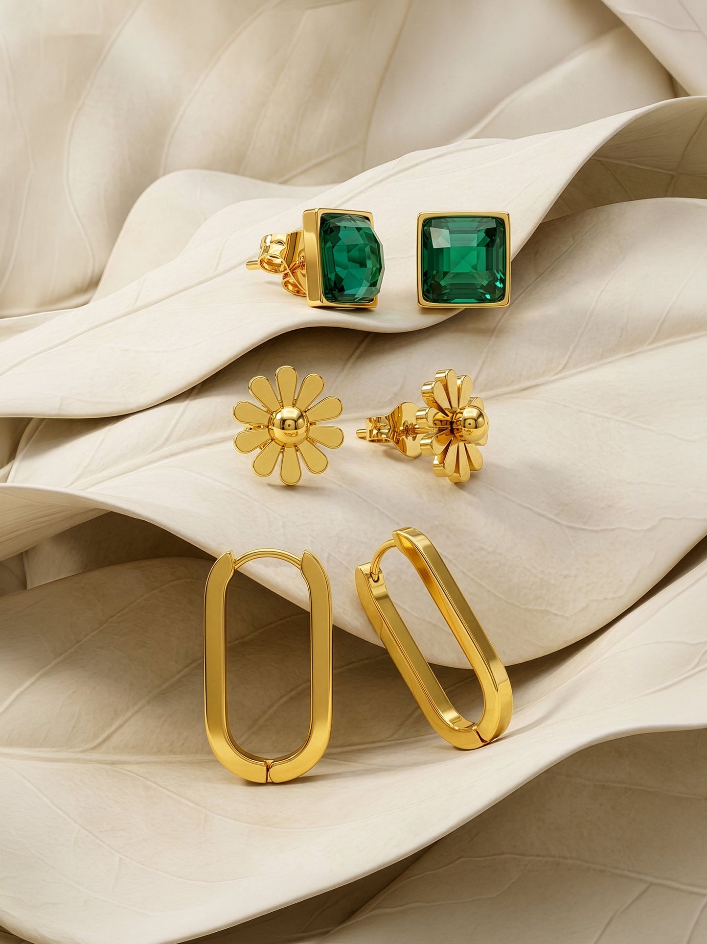 OnnMe by GIVA Pixel Wink Demi Fine Earrings Set
