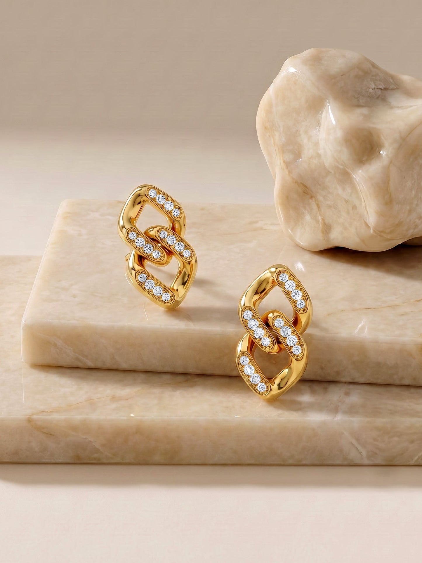 OnnMe by GIVA Drip Links Gold Plated Earrings
