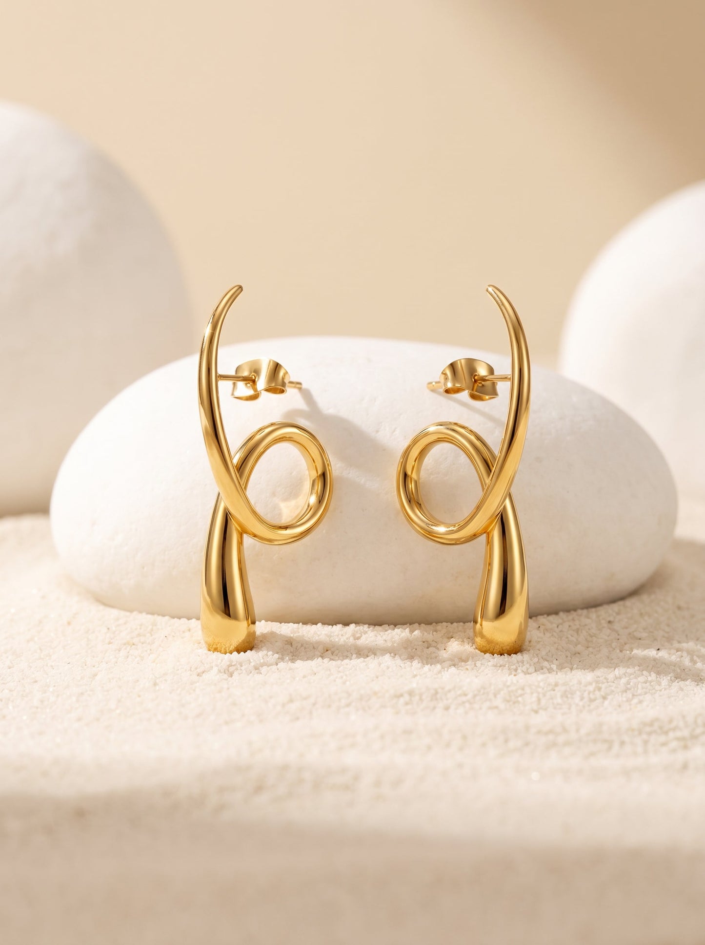 OnnMe by GIVA Gloss Babe Gold Plated Earrings