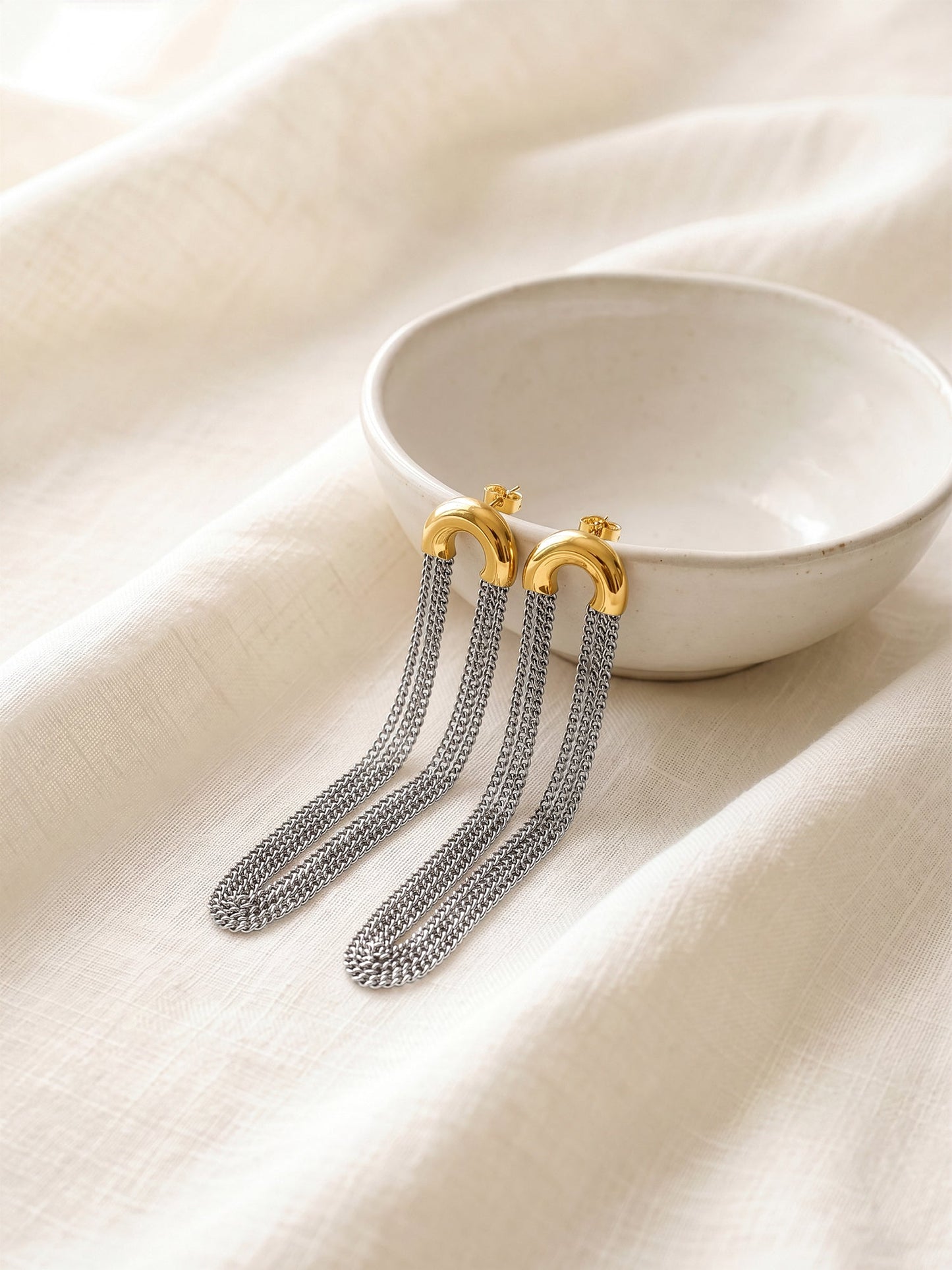 OnnMe by GIVA Chain Frenzy Dual Tone Earrings