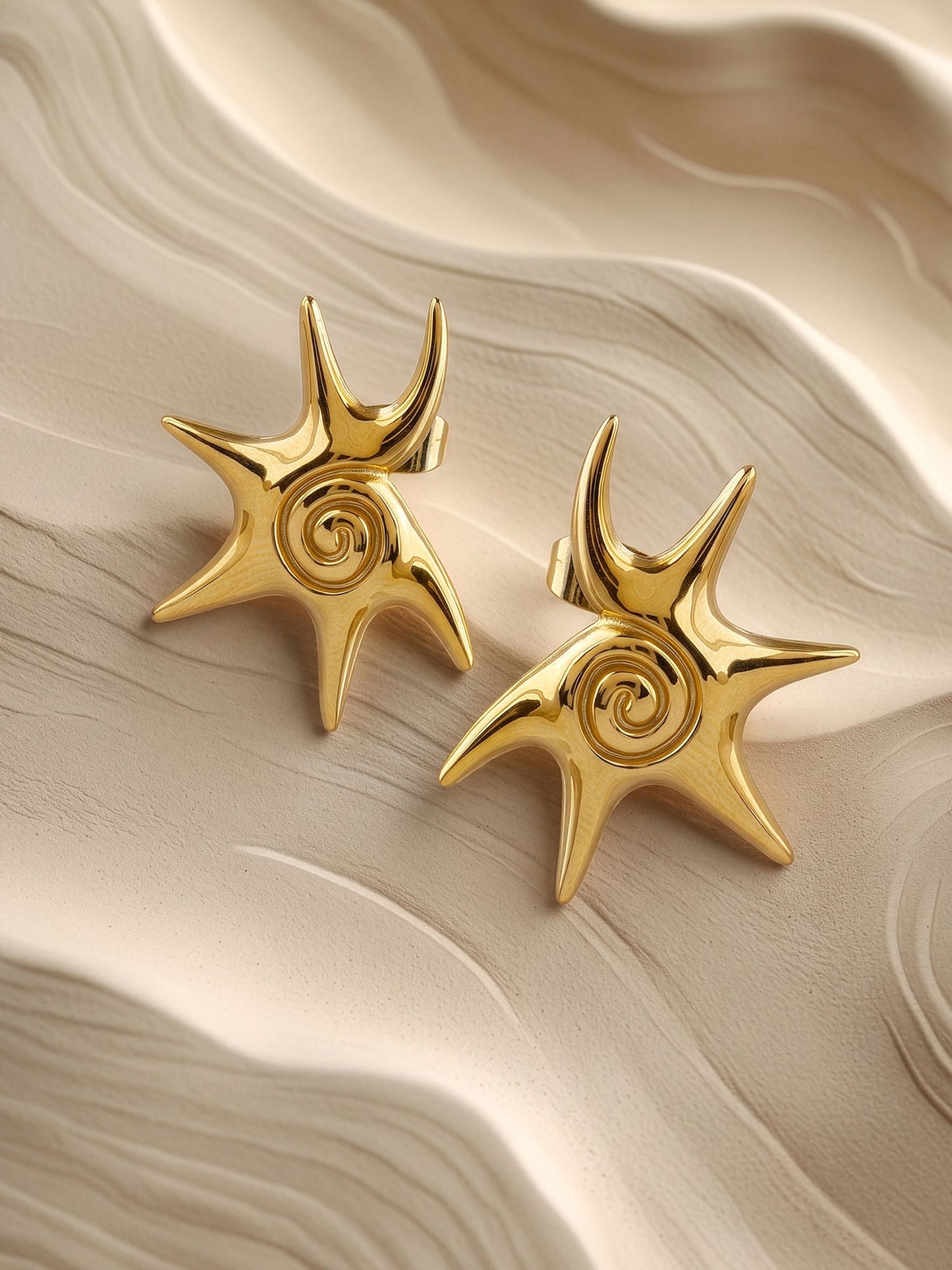 OnnMe by GIVA Star Pop Gold Plated Studs