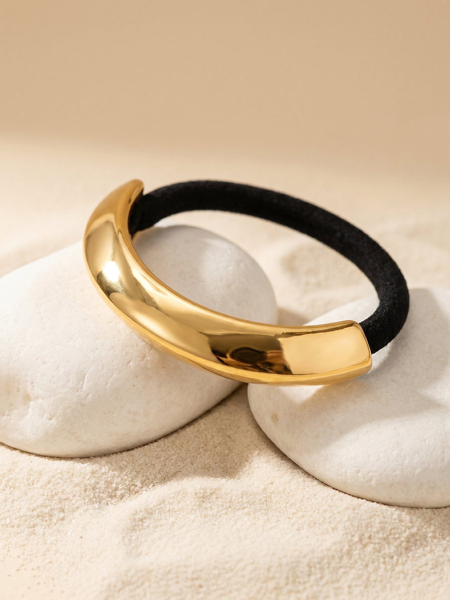OnnMe by GIVA Liquid Melt Gold Plated Hair Band