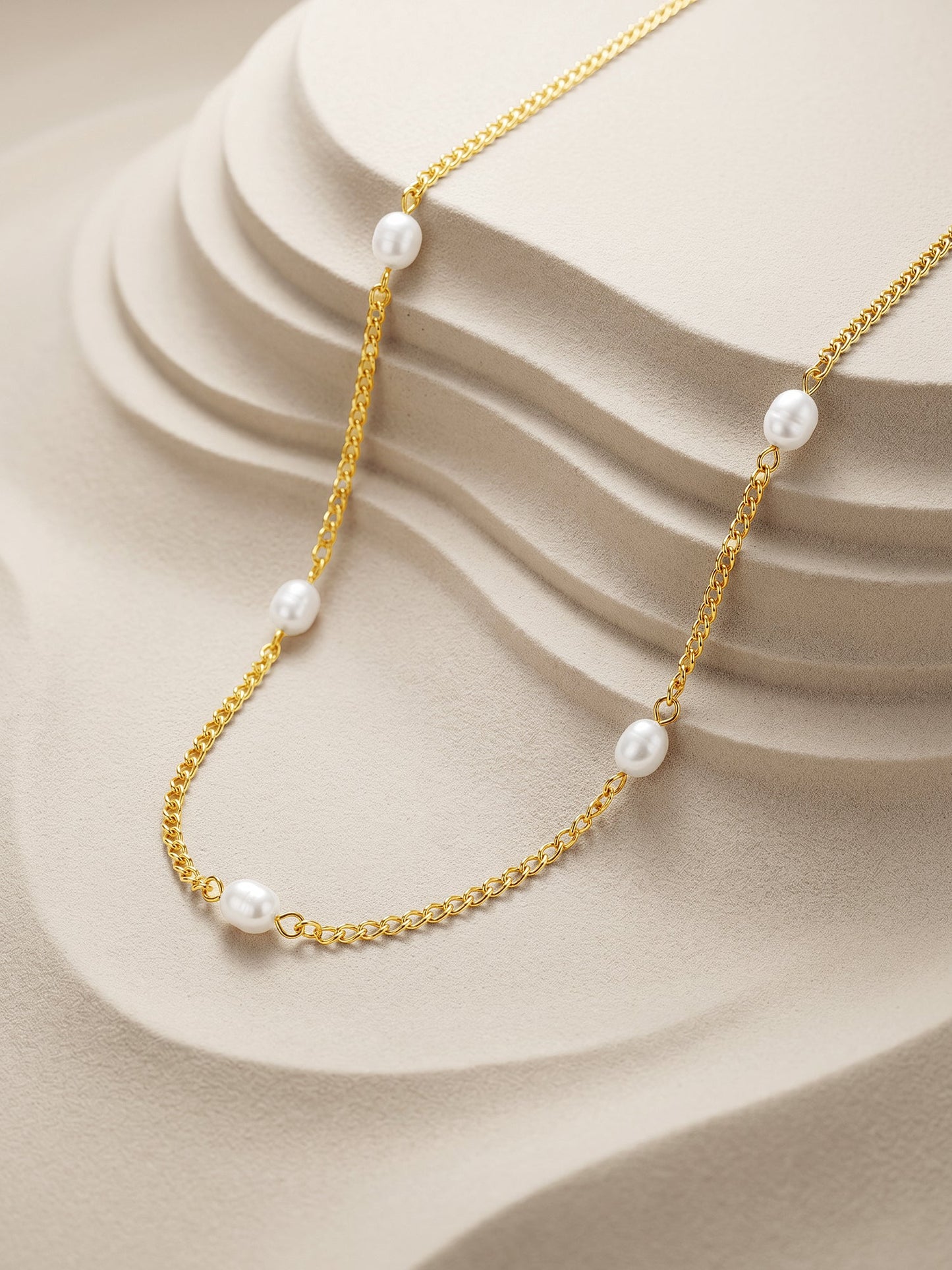 OnnMe by GIVA Pearl Current Gold Plated Station Necklace