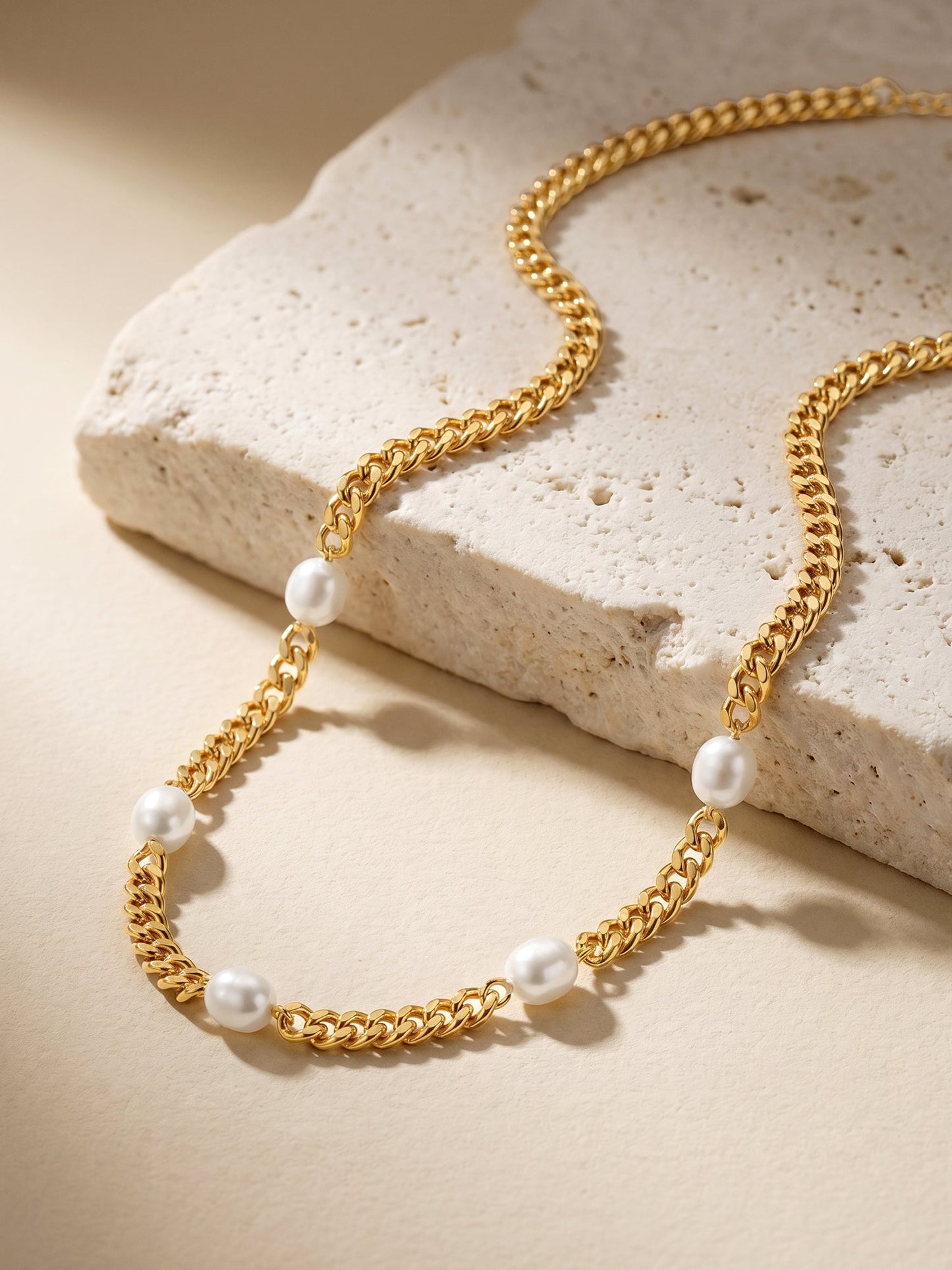 OnnMe by GIVA Nova Muse Gold Plated Necklace