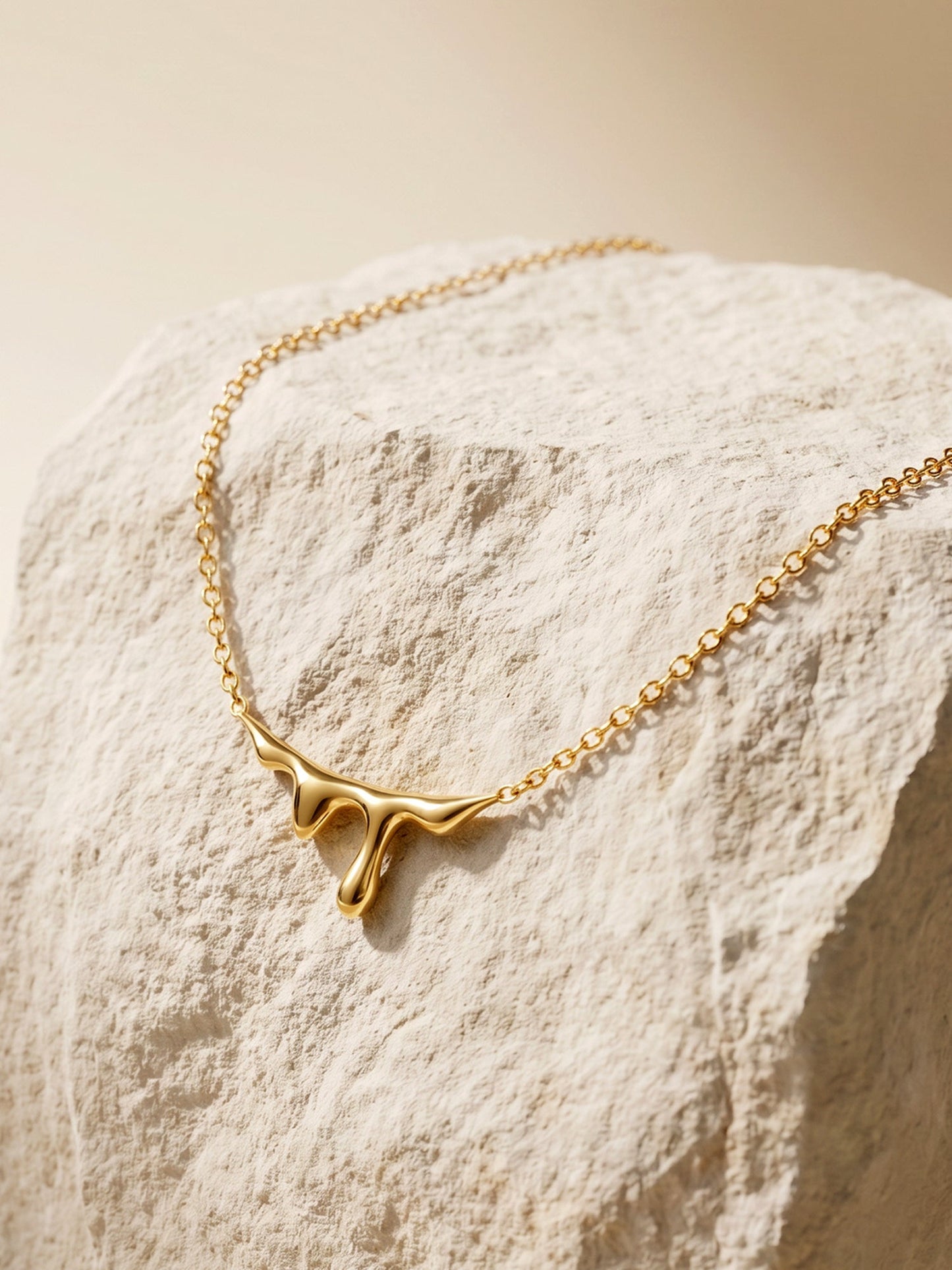 OnnMe by GIVA Lowkey Gold Plated Necklace