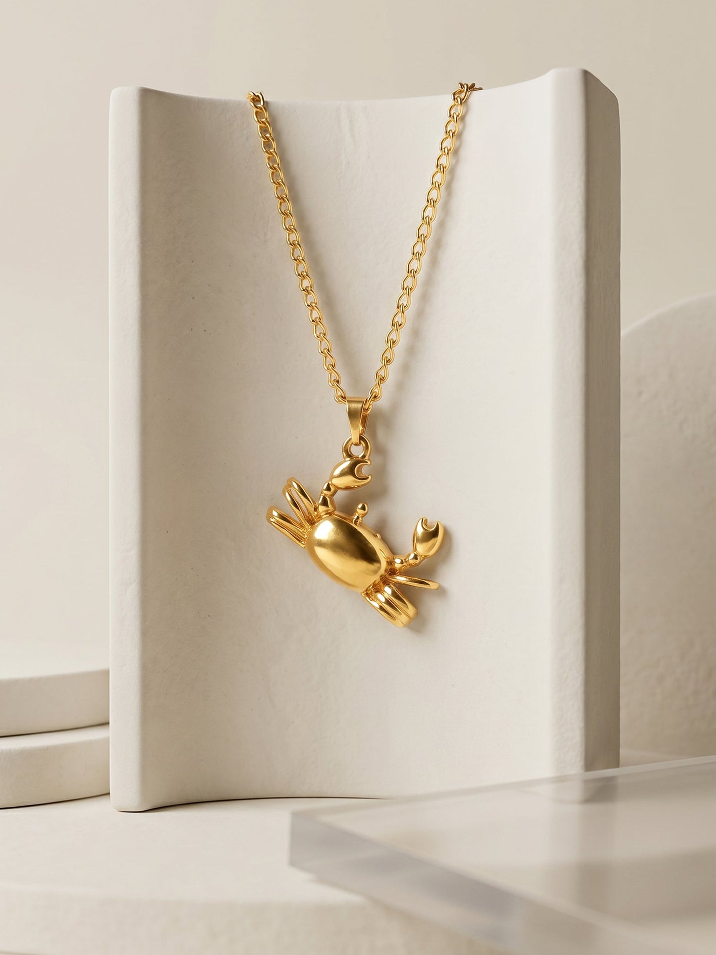 OnnMe by GIVA Lucky You Gold Plated Pendant With Link Chain