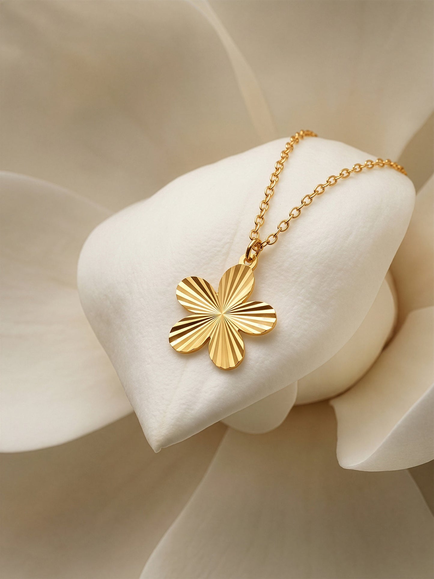 OnnMe by GIVA Soft Flex Gold Plated Necklace