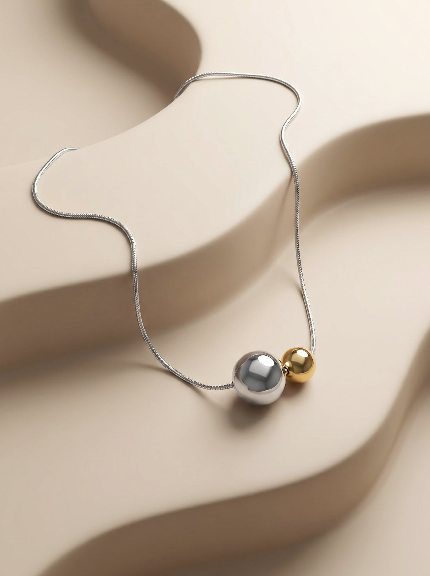 OnnMe by GIVA Duo Drift Dual Tone Pendant with Link Chain