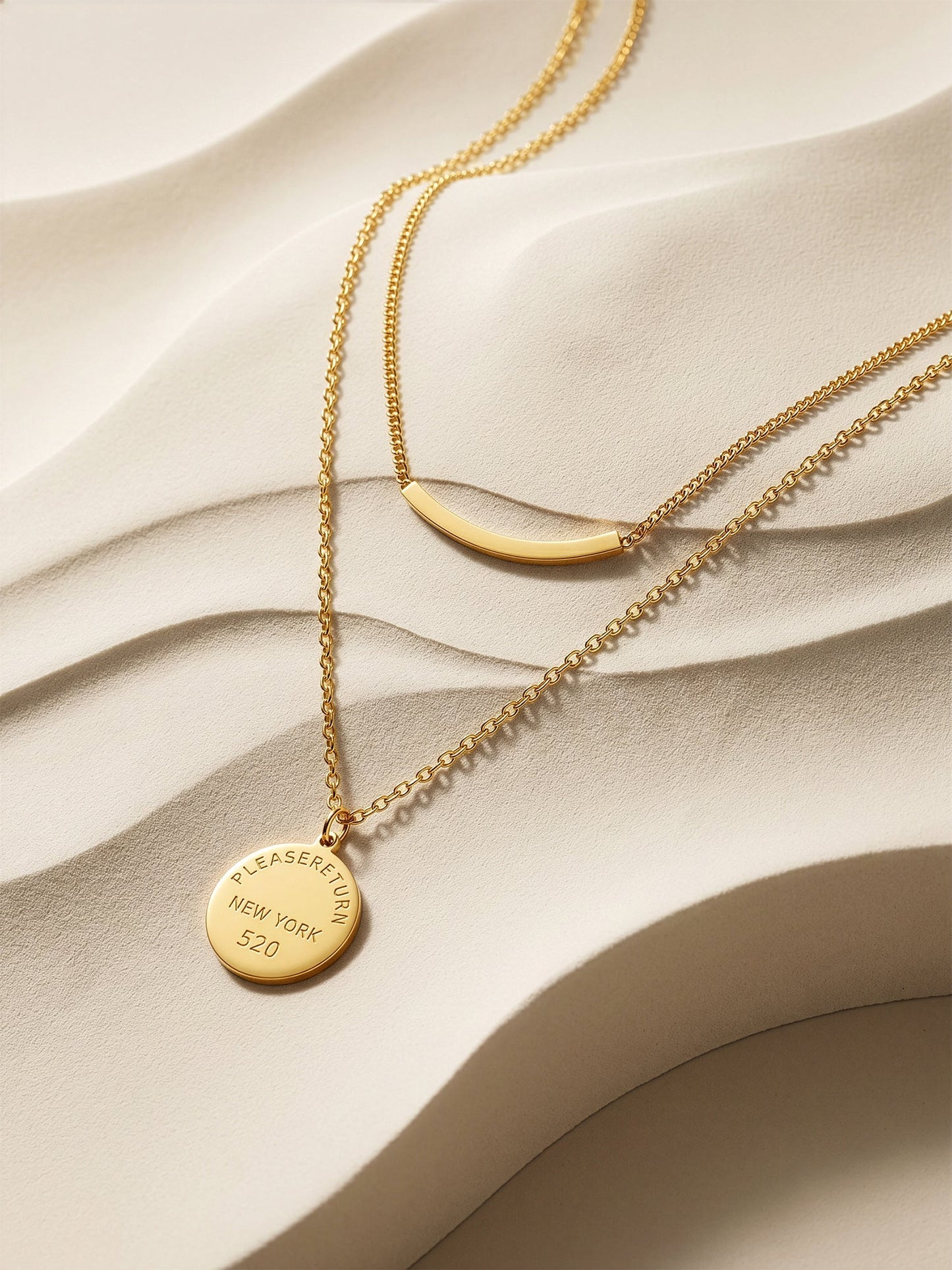 OnnMe by GIVA City Stamp Gold Plated Pendant with Chain