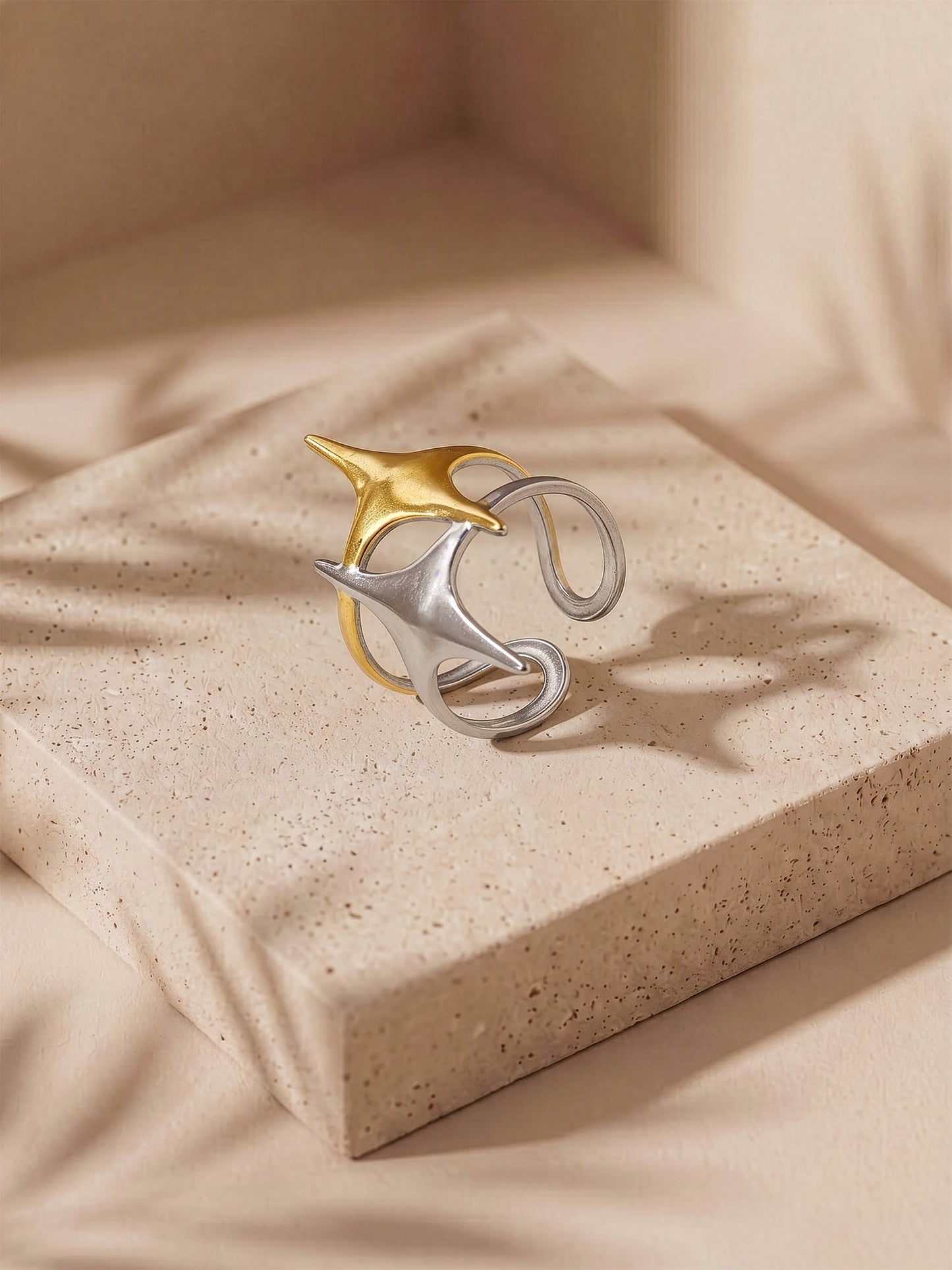 OnnMe by GIVA Star Spike Energy Dual Tone Ring (Size 17)
