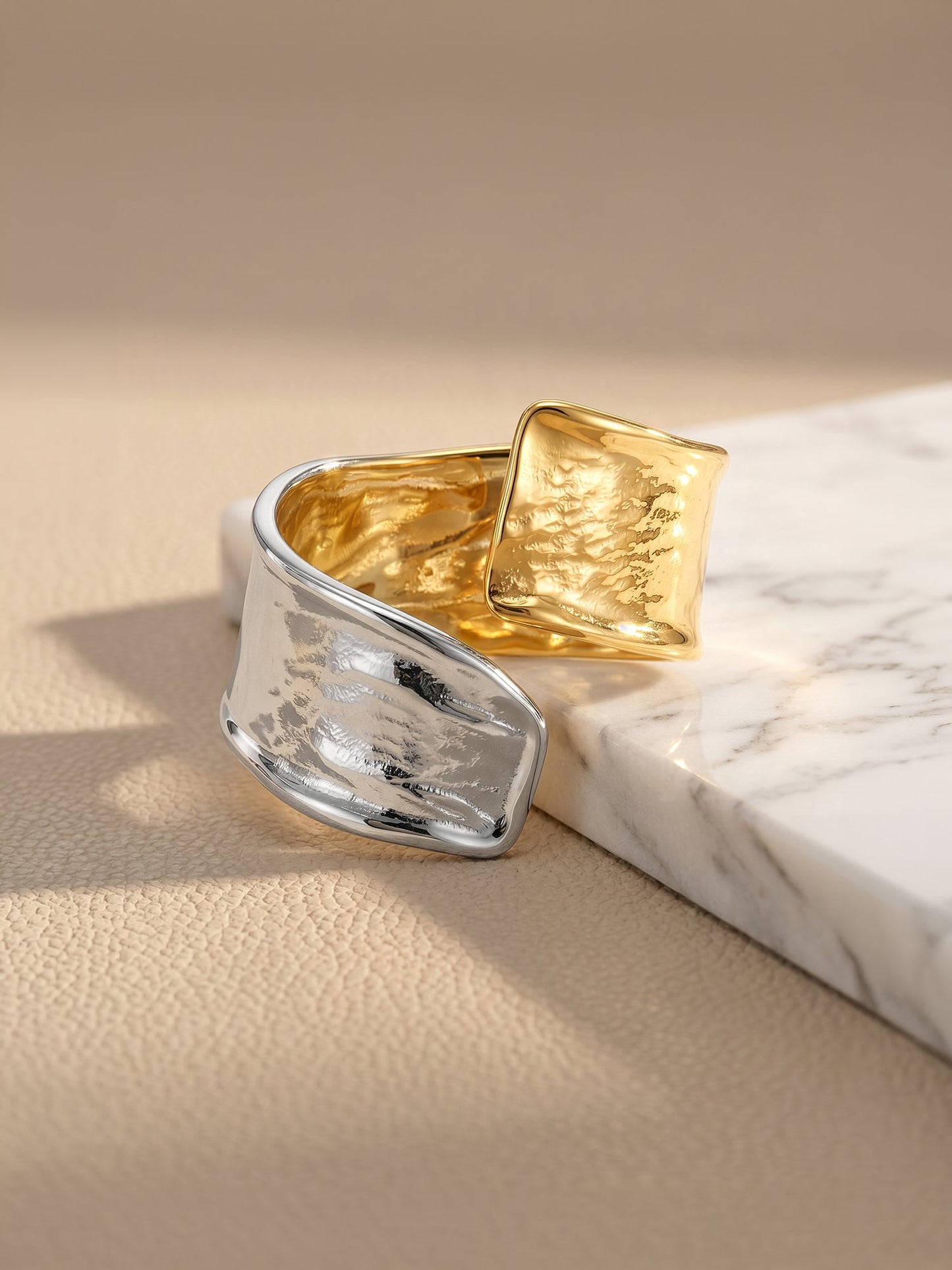 OnnMe by GIVA Raw Edge Dual Tone Ring (Size 17)