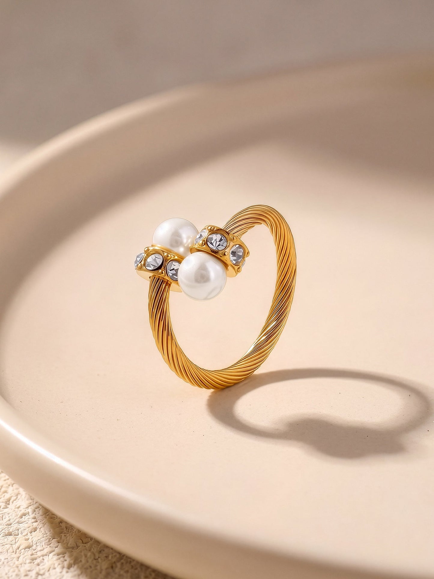 OnnMe by GIVA Pearl Voltage Gold Plated Ring (Size 15)