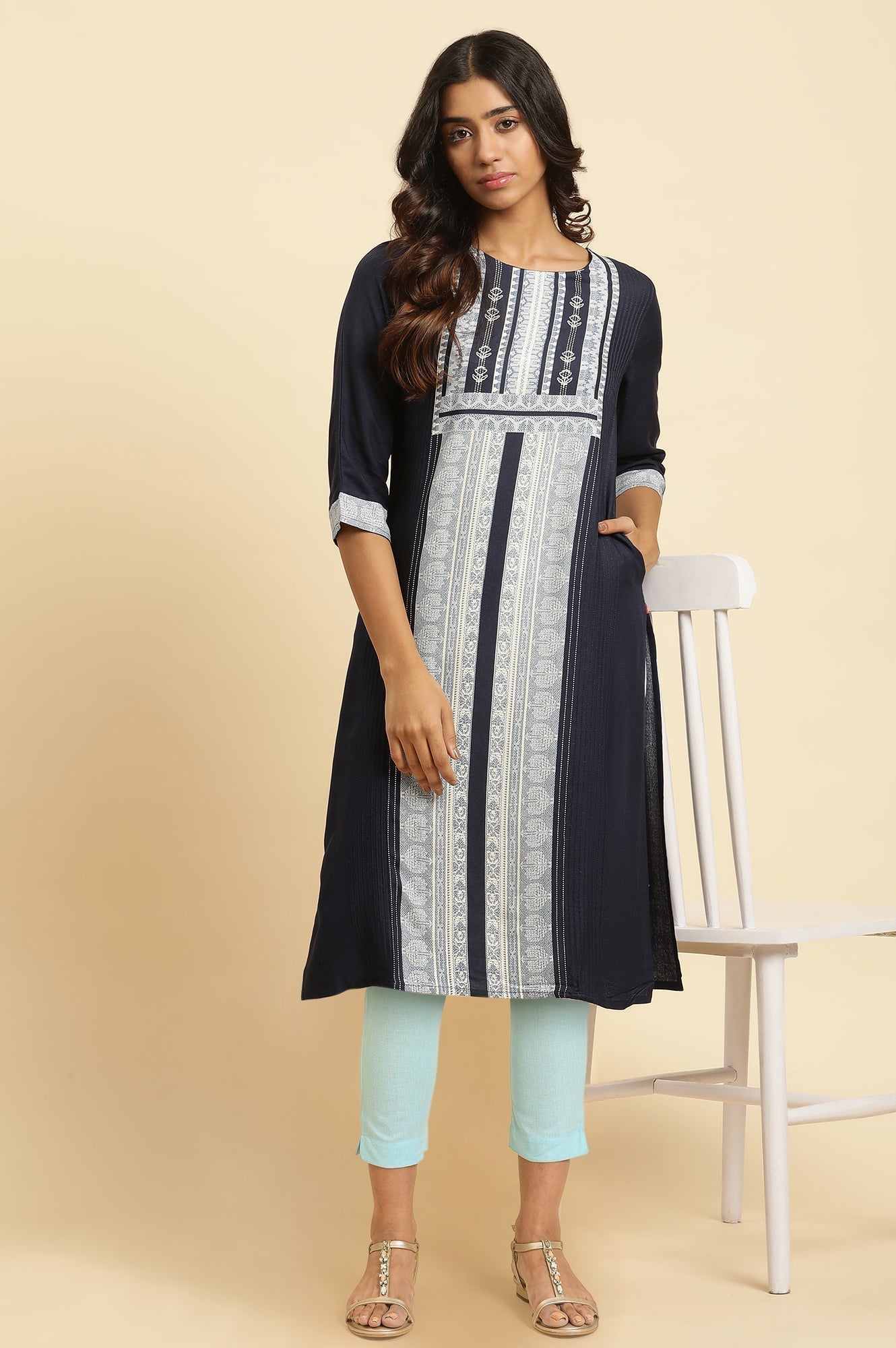 W for Woman Blue Geometric Printed Rayon Straight Kurta and Slim Pant Set