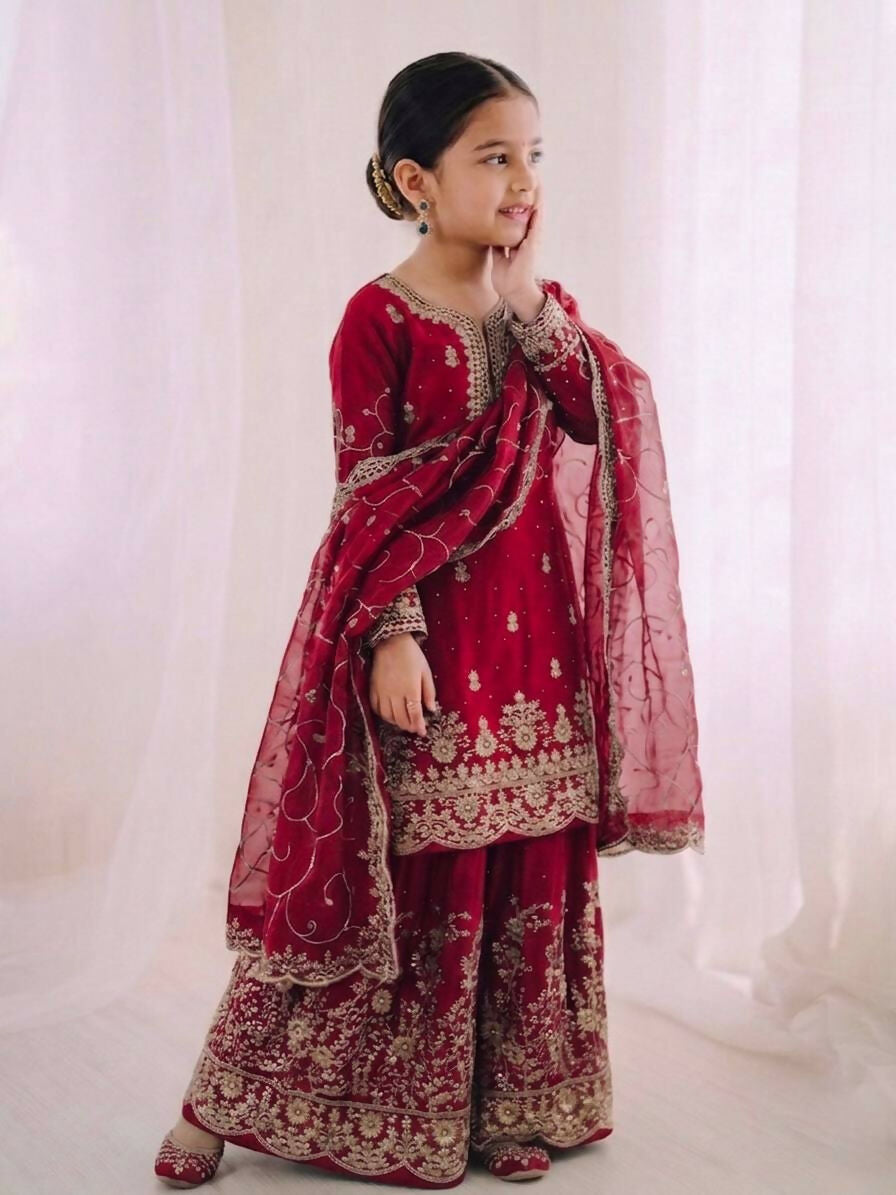 Teeya Creation Girls Heavy Embroidery Pink Ethnic Kurta And Palazzo Set With Net Dupatta