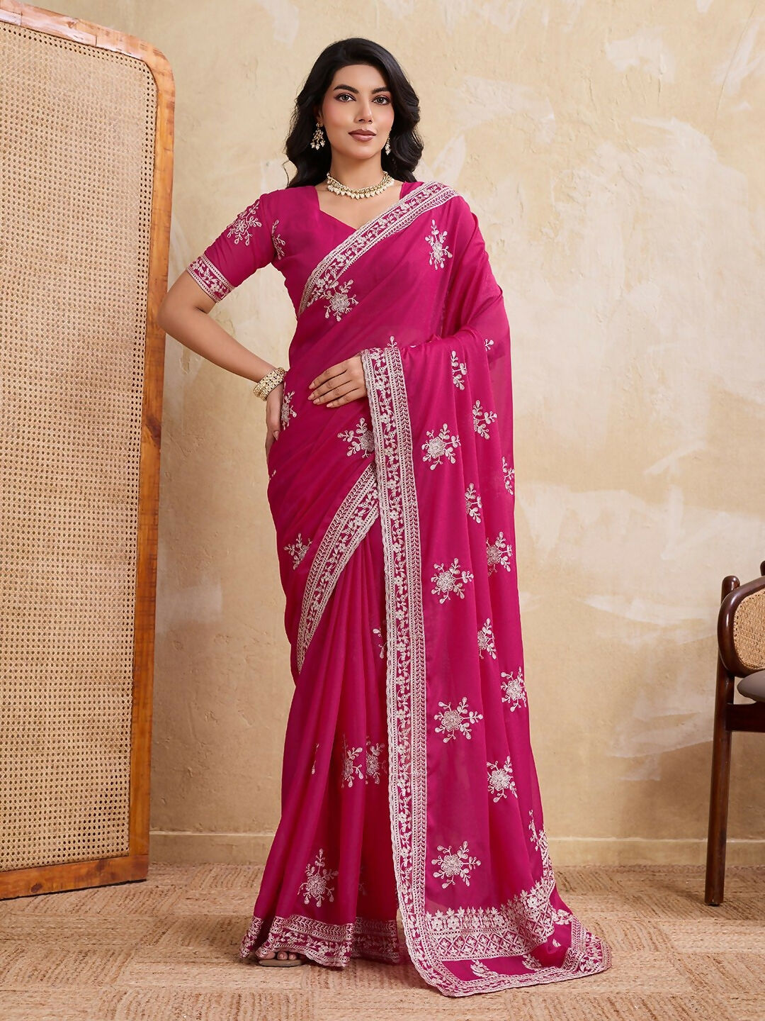Teeya Creation Womens New Latest Party Wear Soft Georgette Saree-Pink