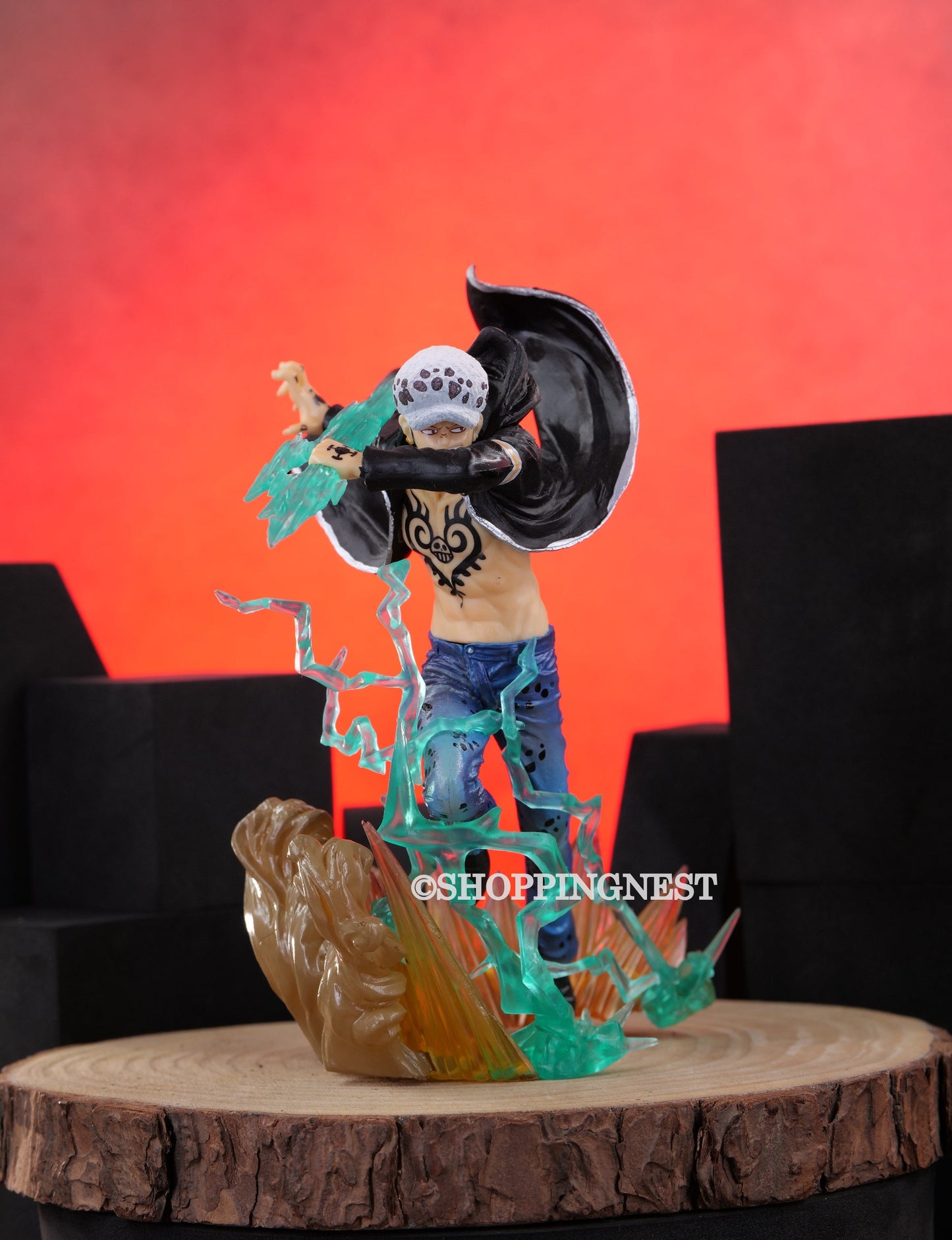 One Piece D- Law Attacking Mode Special Effect Toy Figure with Box | 17 CMS |