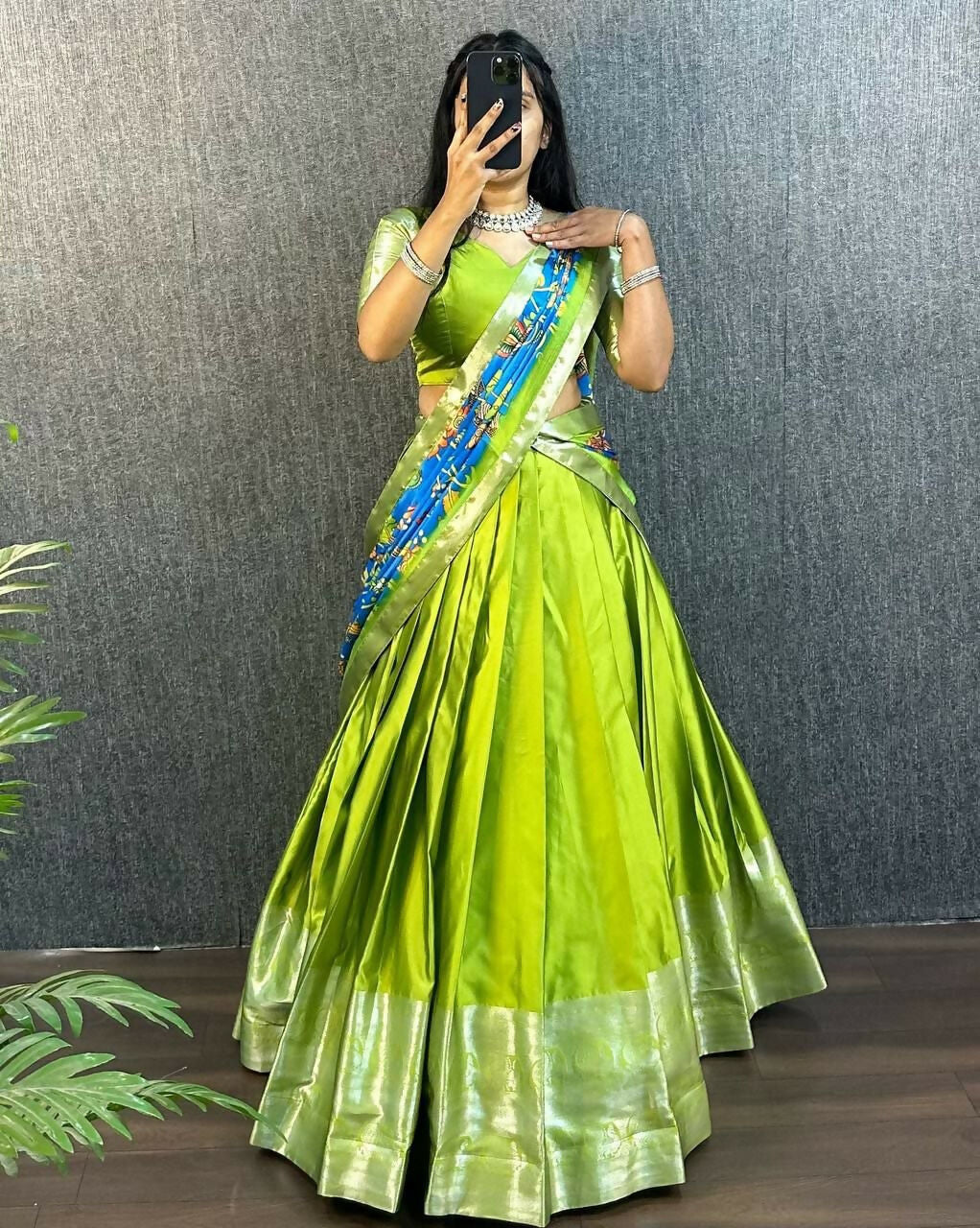 Teeya Creation New Latest Trendy Stylish Lehenga Choli Set - Green